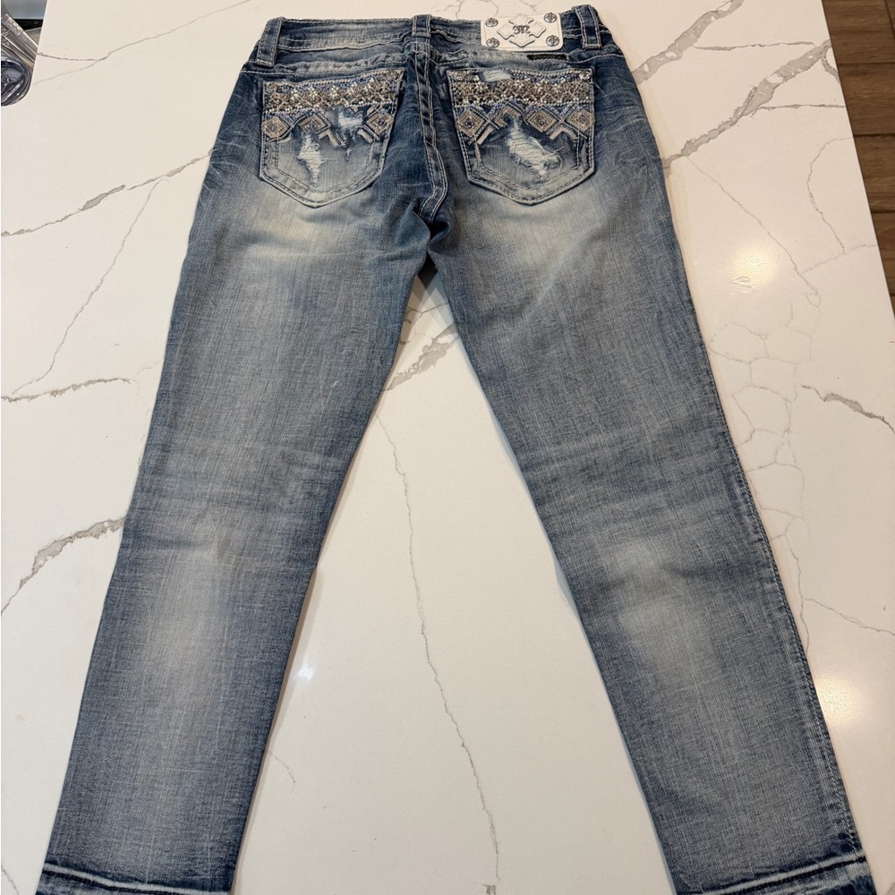 Miss Me Light Blue Cropped Jeans with Embroidery